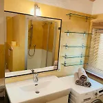Uriges Alpen-apartment Stefan Juen Апартаменты *