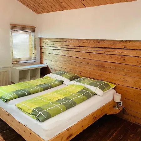 Uriges Alpen-apartment Stefan Juen דירה *