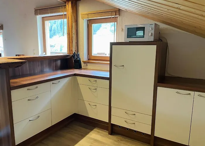 Daire Uriges Alpen-apartment Stefan Juen See