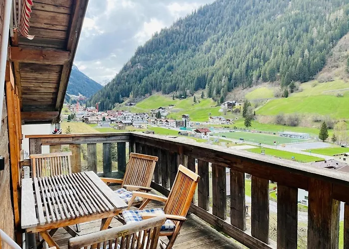 Daire Uriges Alpen-apartment Stefan Juen